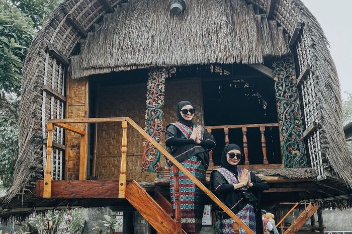 <p>Ket Foto: Pesona Desa Adat Sukarara Lombok Tengah (Foto/Instagram/@eva_twinny)	</p>
