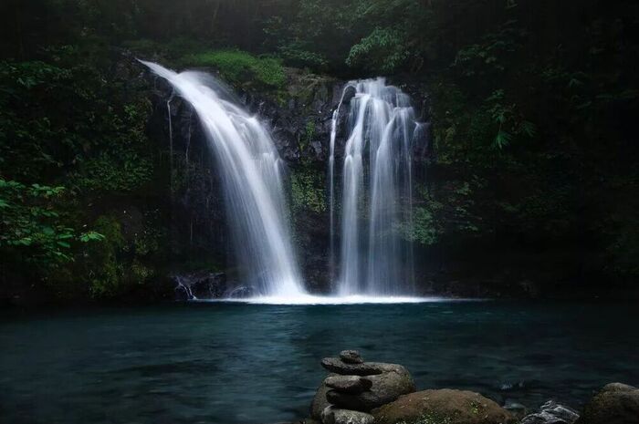 <p>Ket Foto: Pesona Curug Batu Blek Tasikmalaya (Foto/Instagram/@destinasi_tasikmalaya)</p>

