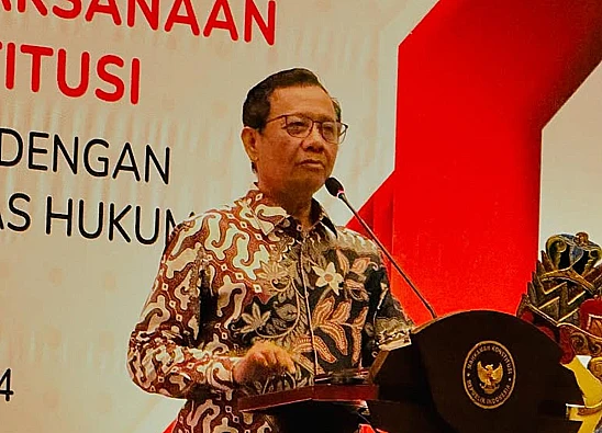 Potret mantan Menko Polhukam RI, Mahfud MD yang baru-baru ini minta menteri berani bongkar pelaku pembuatan HGU laut