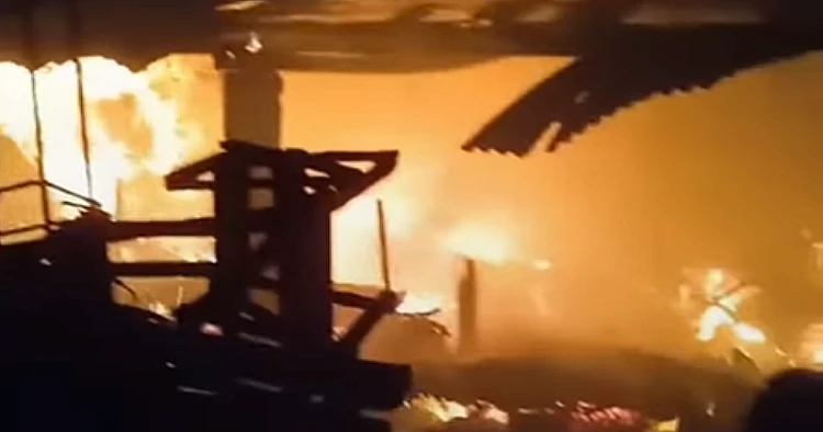 Tangkap layar video momen kandang kambing di Malang Jawa Timur mengalami kebakaran