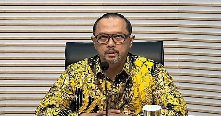 Potret Juru Bicara KPK Tessa Mahardhika Sugiarto ketika menyampaikan keterangan