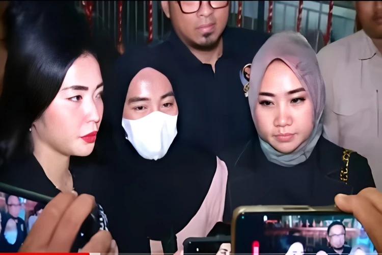 Linda mengaku tidak begitu dekat dengan Vina, bahkan dengan para tersangka dalam kasus pembunuhan Vina.