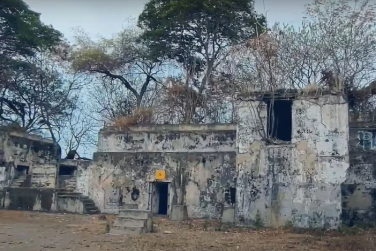 Ket Foto: Benteng Kedung Cowek di Surabaya