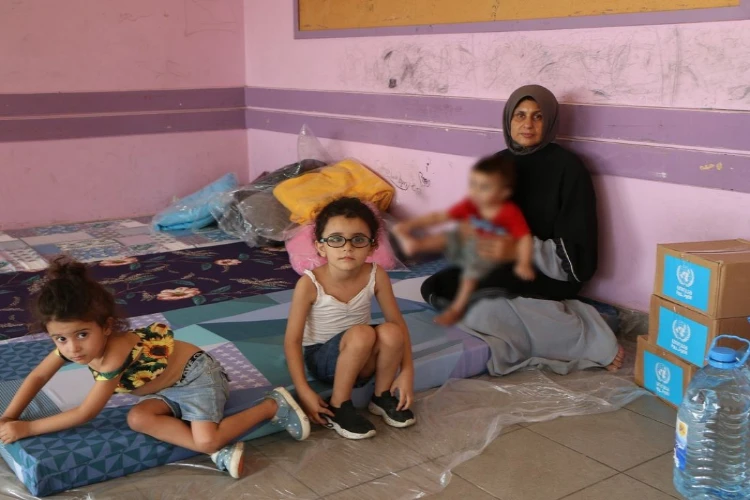 Ket. Foto: Militer Penjajah Israel Mengebom Kompleks RS Syuhada Al Aqsa