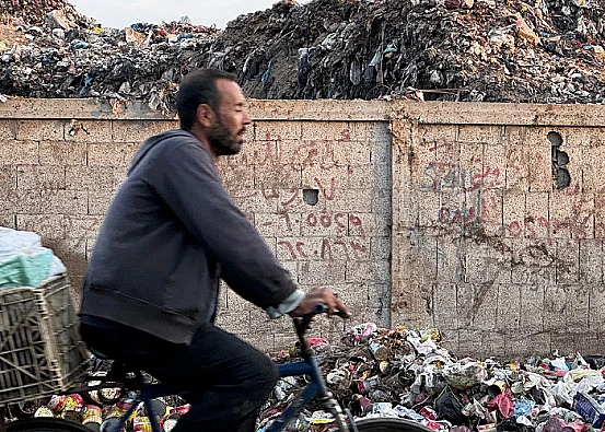 Ket. Foto: Tentara dan Juga Polisi Penjajah Israel Ditangkap Karena Menculik dan Menyerang Pria Palestina di Tepi Barat