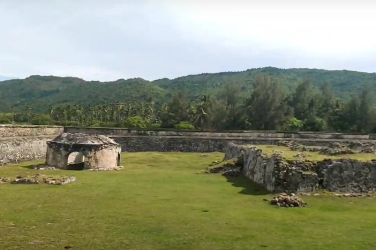 Ket Foto: Benteng Indra Patra yang Terletak di Aceh Besar
