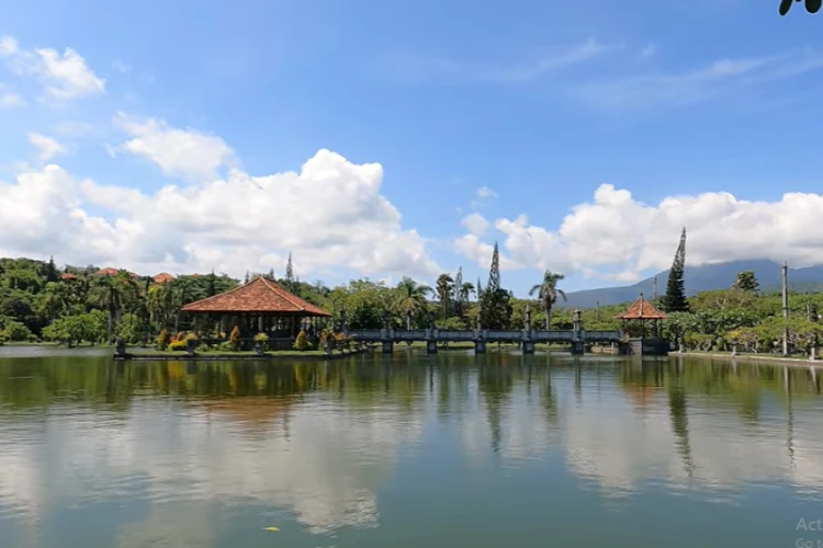 Ket Foto: Taman Ujung Sukasada yang Terletak di Bali