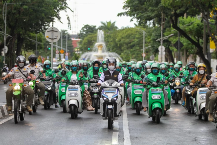 Aksi demo besar-besaran ojol dan kurir di Istana Merdeka, Kemenhub tanggapi tuntutan terkait tarif antaran barang.