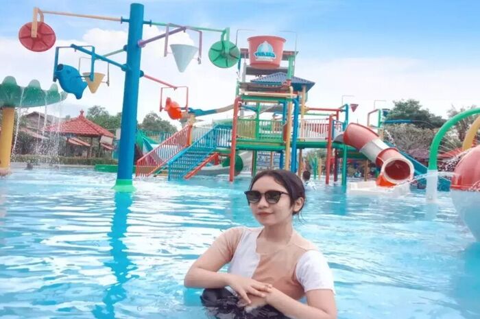<p>Ket Foto: Pesona Galaxy Waterpark Yogyakarta (Foto/Instagram/@ftikatikaa28_)	</p>
