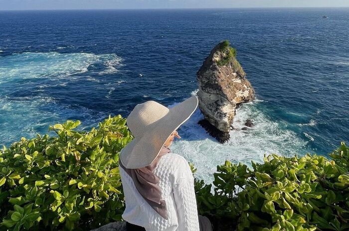 <p>Ket Foto: Pesona Pantai Tunak Lombok Tengah (Foto/Instagram/@vigaviesta)</p>
