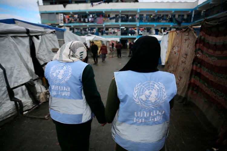 Ket. Foto: Warga Palestina Mengakui Mereka Terkejut Mendengar Sejumlah Negara Menangguhkan Pendanaan Mereka untuk UNRWA