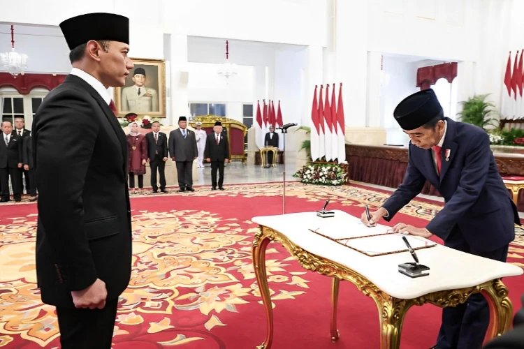 Ket. Foto: Presiden Jokowi Akan Didampingi Menteri ATR, AHY, dalam Kunjungan Kerjanya di Banyuwangi Hari Ini