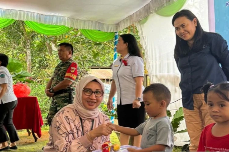 Ket. Foto: PT Angkasa Pura I Bandara Sam Ratulangi Berkolaborasi dengan PT PNM Guna Mengatasi Angka Stunting di Sulawesi Utara