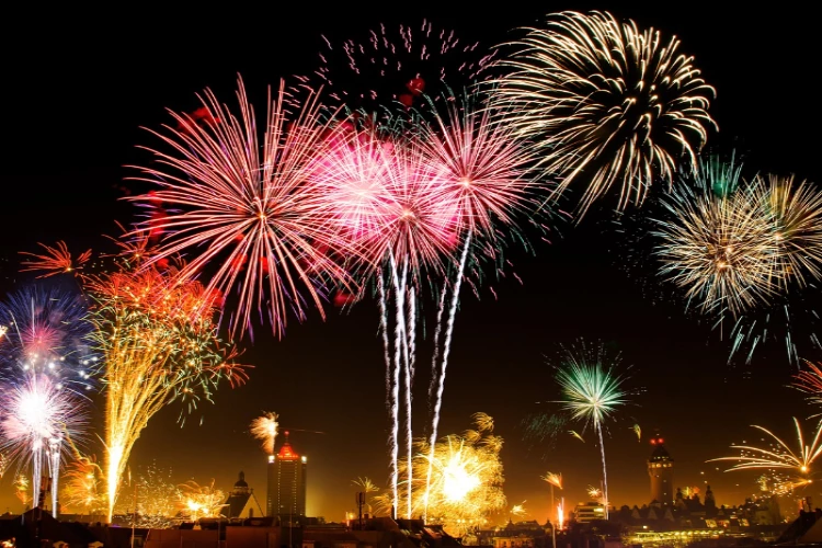Ket. Foto: Dinas Lingkungan Hidup DKI Jakarta Menyatakan Menyiagakan Lebih dari 3000 Personel Kebersihan untuk Malam Tahun Baru 2024	 (Foto/Pixabay/@nck_gsl)