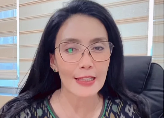 Tangkap layar video yang menampilkan anggota DPR, Rieke Diah Pitaloka yang dilaporkan ke MKD usai membahas kebijakan PPN 12 persen