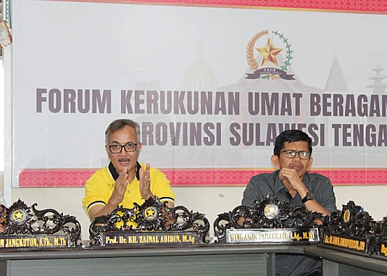 Ket. Foto: FKUB Sulteng Memakai Slogan BahagiaBeragama BeragamaBahagia