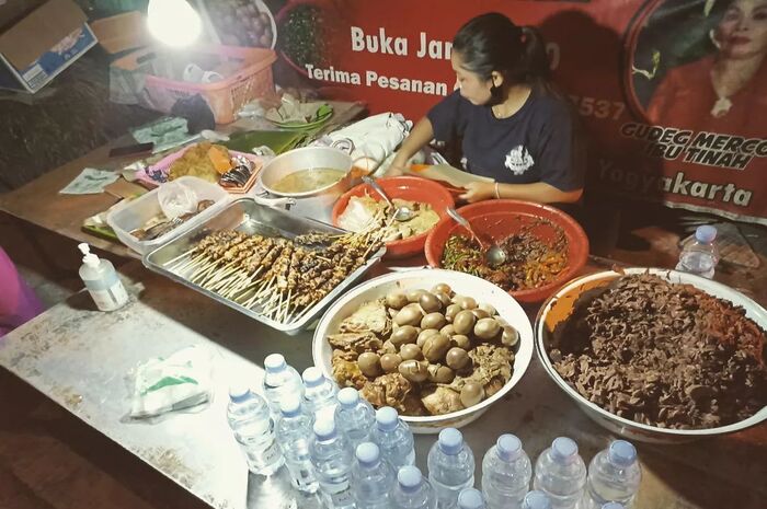 <p>Ket Foto: Foto Gudeg Mercon Bu Tinah (Foto/Instagram/@rizkiyudha.r)</p>
