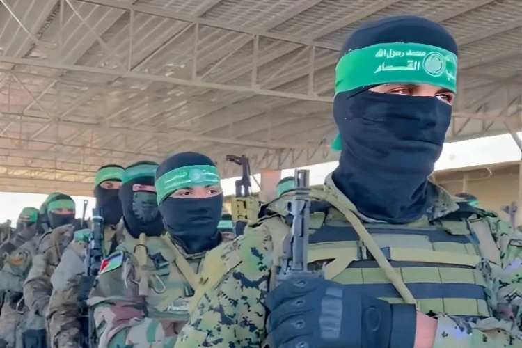 Ket. Foto: Militer Penjajah Israel Membenarkan Jika Mereka Membanjiri Terowongan Hamas dengan Menggunakan Air Laut