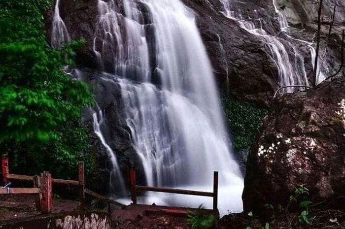 <p>Ket Foto: Foto Air Terjun Bajuin (Foto/Instagram/@air_terjun_bajuin_official)</p>
