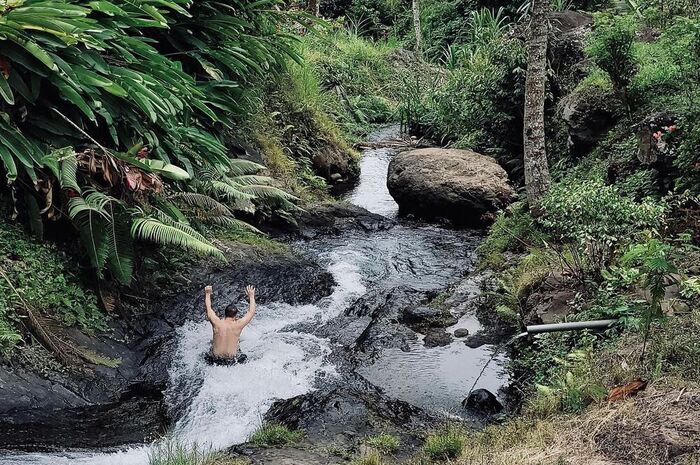 <p>Ket Foto: Foto Water Slide Lemukih Bali (Foto/Instagram/@sebastianundmarkus)	</p>

