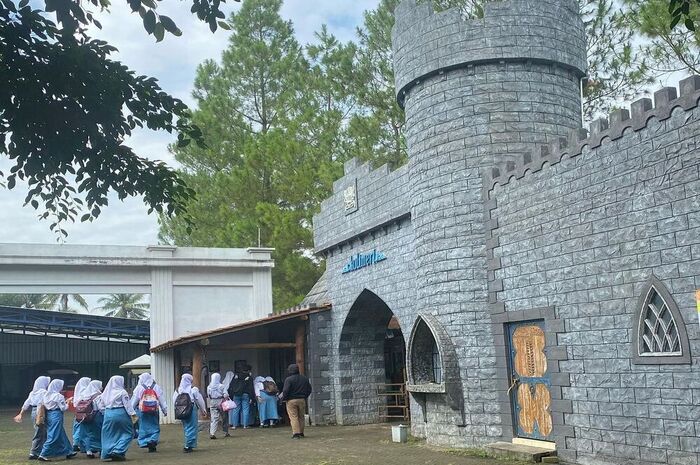 <p>Ket Foto: Pesona Kolam Renang Kalimeri Malang (Foto/Instagram/@kalimeri_official)</p>
