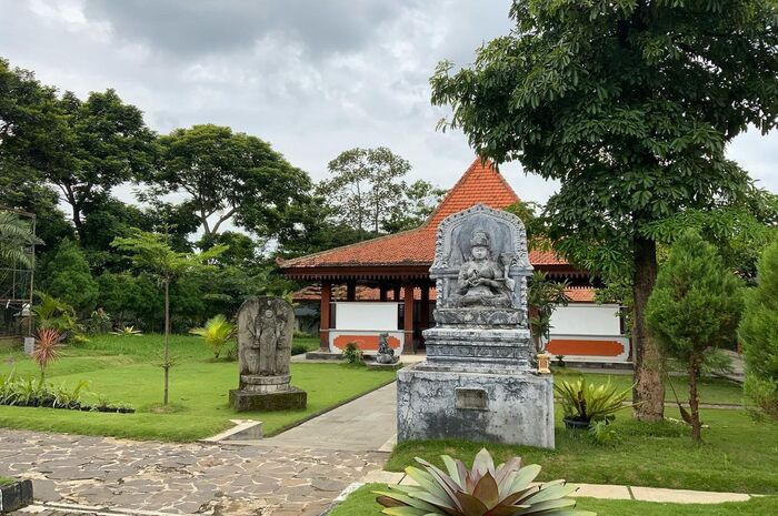 <p>Ket Foto: Pesona Museum Singhasari Malang (Foto/Instagram/@alzam_z)</p>
