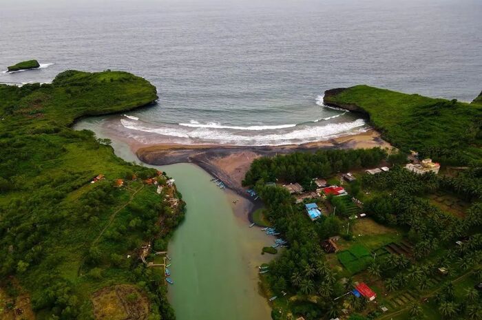 <p>Ket Foto: Pesona Pantai Ngiroboyo Jawa Timur (Foto/Instagram/@pesonangiroboyo)	</p>
