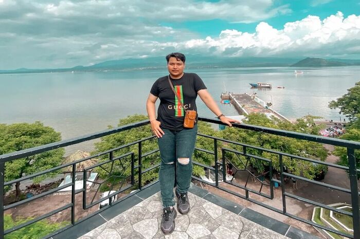 <p>Ket Foto: Pesona Pantai Lawata Bima (Foto/Instagram/@iniwhira.yw)</p>
