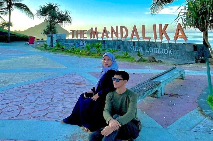 <p>Ket Foto: Pesona Pantai Kuta Lombok Tengah (Foto/Instagram/@sonny_alferdo)</p>
