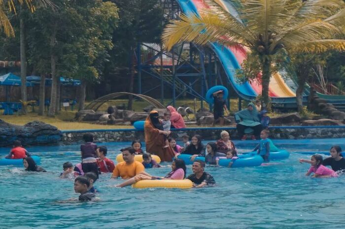 <p>Ket Foto: Pesona Santa Sea Waterpark Sukabumi (Foto/Instagram/@santaseawaterpark)</p>

