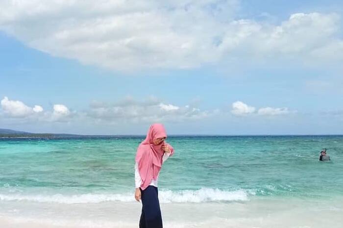 <p>Ket Foto: Pesona Pulau Badul Pandeglang (Foto/Instagram/@pulaubadul)	</p>
