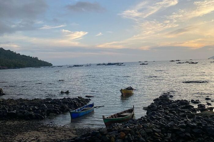 <p>Ket Foto: Foto Pantai Lemukutan (Foto/Instagram/ratnadevisubandi)</p>
