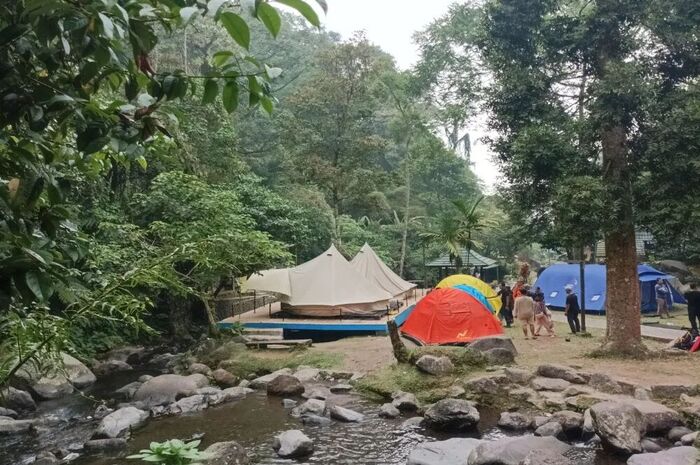 <p>Ket Foto: Pesona Pondok Halimun Sukabumi (Foto/Instagram/@intankharismasari)</p>
