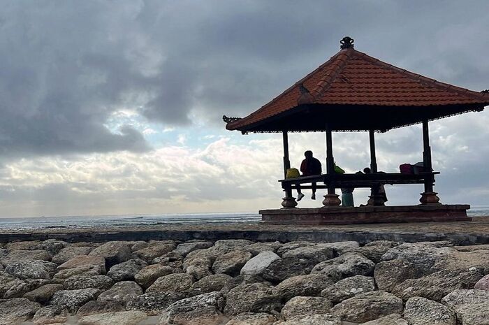 <p>Ket Foto: Pesona Pantai Sanur Bali (Foto/Instagram/@madalenamavroudis28)	</p>
