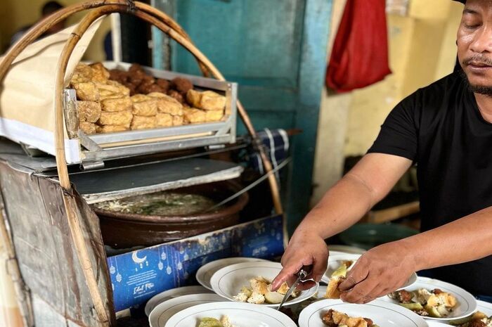 <p>Ket Foto: Foto Lontong Balap Garuda Pak Gendut (Foto/Instagram/@githanurma)</p>
