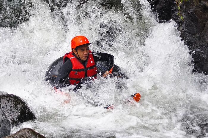 <p>Ket Foto: Foto Pesona Wisata Tubing Wringinanom Jawa Timur (Foto/Instagram/@tubing_banyumaro)</p>
