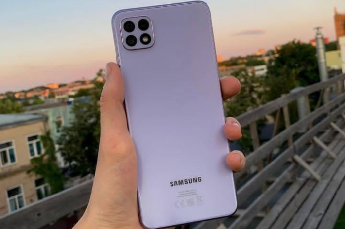<p>Ket. Foto: HP Samsung Galaxy A22 4G dengan 5 Kelebihannya yang Bisa Membuat Orang Jatuh Cinta (Foto/Instagram/@samsungblitar)</p>

