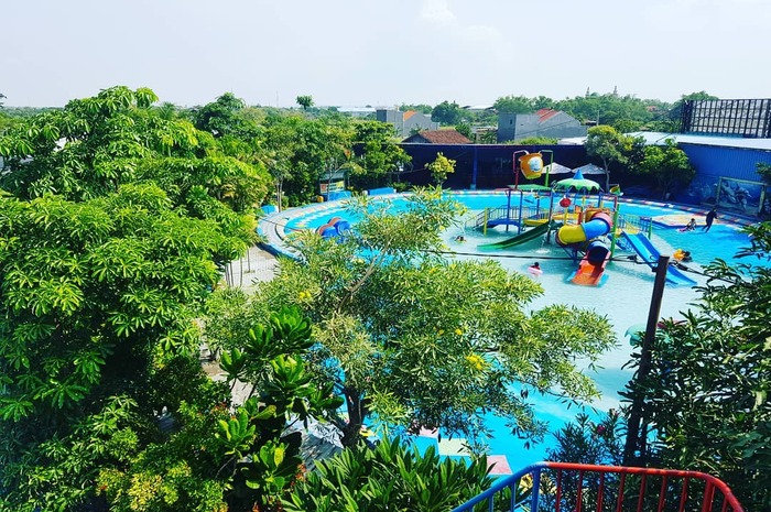 <p>Ket Foto: Foto Kolam Renang Surya Water Boom (Foto/Instagram/@suryawaterboom)</p>
