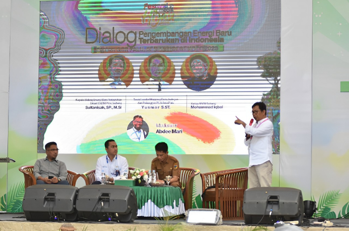 Ket. Foto : Ketua AMSI Sulteng Menyatakan Media Perlu Aktif Menyuarakan Isu Transisi Energi (Foto/Panpel Fesmed 2023)