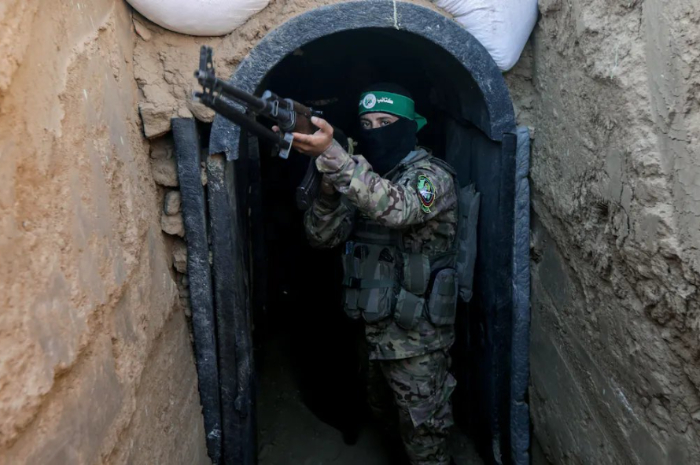 Ket. Foto : Akankah Benjamin Netanyahu Mengirim Pasukan Israel ke Terowongan Hamas? (Foto/X/@MarioNawfal)