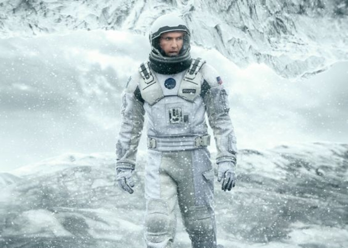 Ket Foto: Sinopsis Film Interstellar (Foto/Pinterest @robmartinez)
