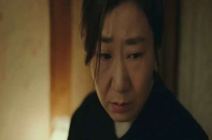 <p>Jin Young Soon Bertekad Balas Dendam pada Orang yang Buat Kang Ho Menderita, Spoiler Drakor The Good Bad Mother Episode 9 (Foto/Twitter/@sweetdyl)</p>
