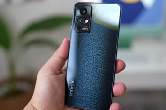 <p>Foto Infinix Zero X Pro (foto/youtube/@maugadget)</p>
