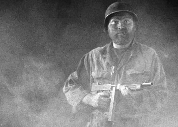 Ket Foto: Sinopsis Film The Steel Helmet (Foto/Pinterest @ponapisach)