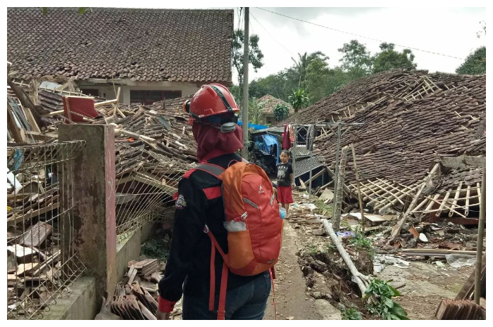 <p>Ket. Foto: Gempa Cianjur (Instagram/@sucinuraini2603)</p>
