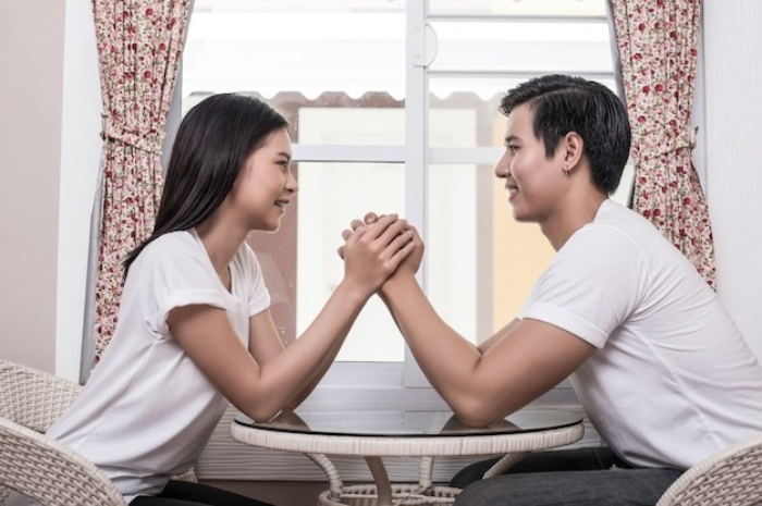 <p>Ket Foto: Ramalan zodiak Leo 10 Mei 2023 menyatakan harus membangun hubungan dengan komunikasi yang jelas (Foto/Freepic)</p>
