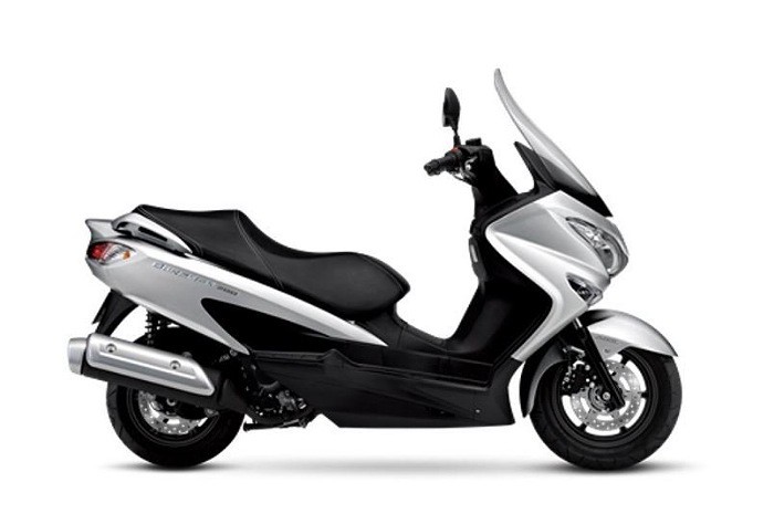 <p>Ket Foto: Foto dari motor matic kencang dan keren, Suzuki Burgman 200 (Foto/Twitter/JcSportsMotor)</p>
