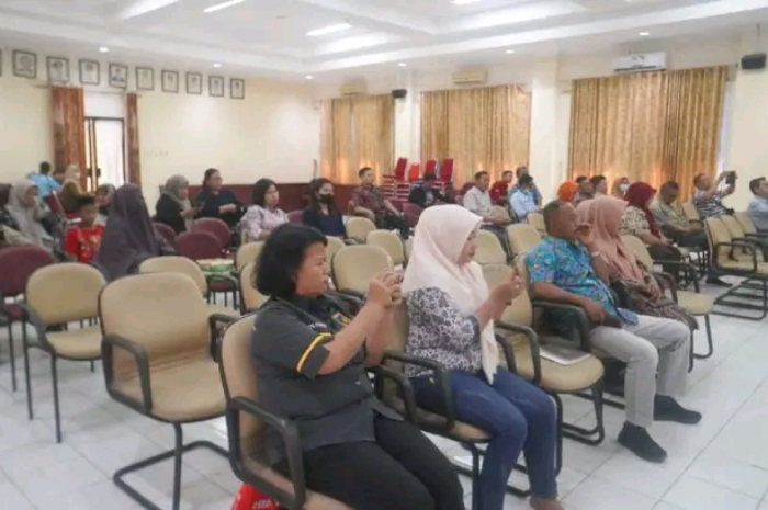 <p>Keterangan Foto : Audiensi Sistem Pengelolaan Pengaduan Pelayanan Publik Nasional (SP4N) dan Layanan Aspirasi dan Pengaduan Online Rakyat (LAPOR), (Foto/Humas Pemprov Sulteng)</p>
