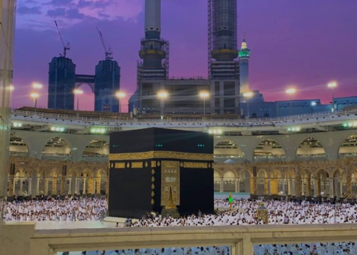 Ket. Foto: Pemerintah Terus Mengkampanyekan Mendaftar Haji di Usia Muda (Foto/Pinterest/@prog777_)