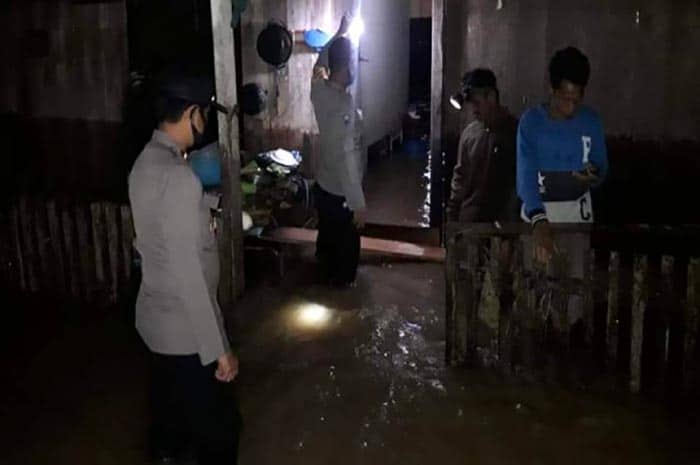 <p>Banjir Tolitoli, 350 KK Mengungsi (Foto: Ist)</p>

